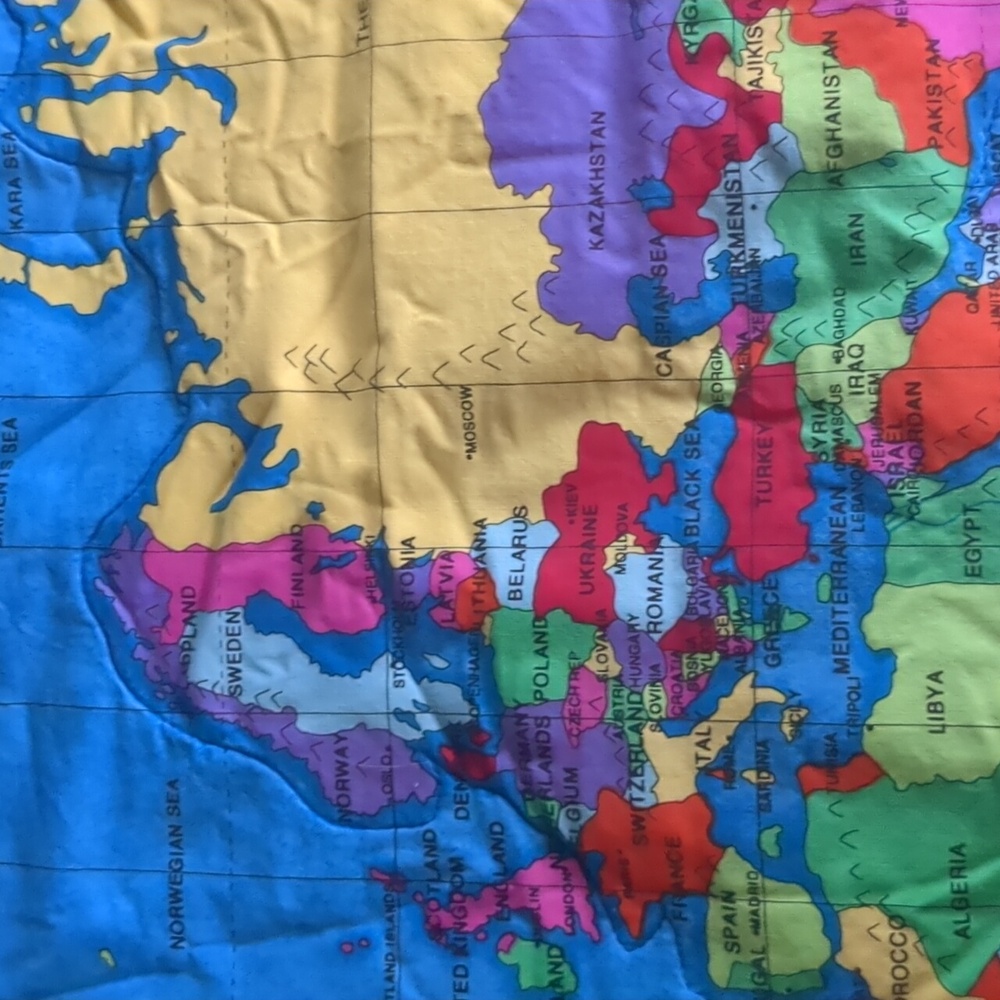 World Map Quilt - Picture 6 of 6